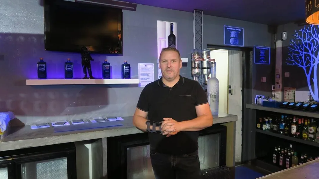 Arnaud Broudin dans sa discothèque Le Pacha.